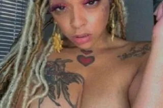 Only Add 👻Add My Snapchat.. obeek19 👉 ✅.Facetime Fun.. 👅And Ready for incall or out call🚘car call🚗 AVAILABLE 24hrs🦋 Video Sex Chat,NEW Video Content sell... - Image 5